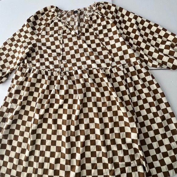 Plus size women’s dress size 2XL brown & cream checkered drop waist flowy - Picture 5 of 11